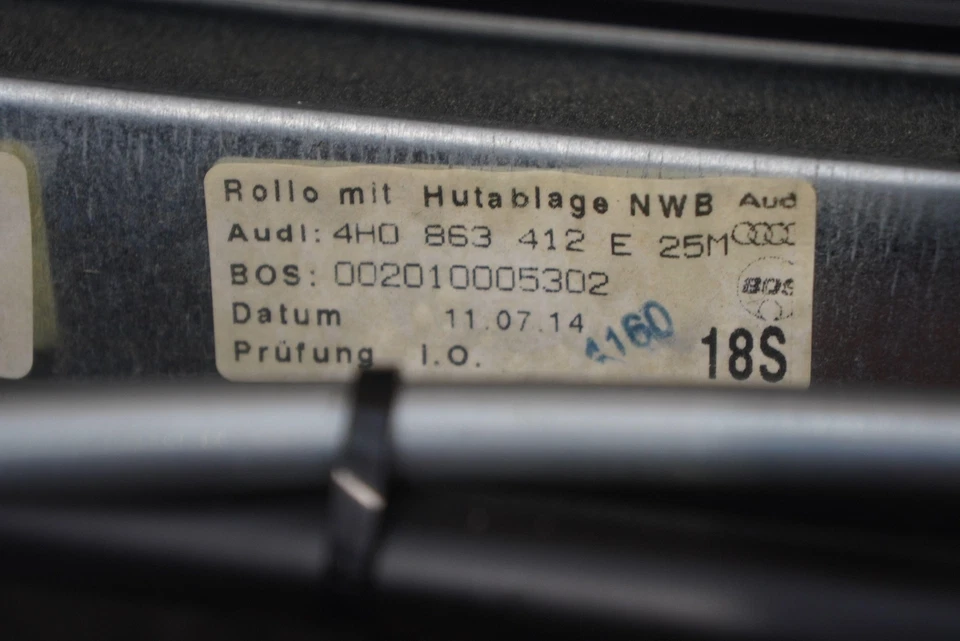 Persiana enrollable parasol ventana trasera 4H0863412E 25M OEM Audi S8 2015 Foto 4 de 4