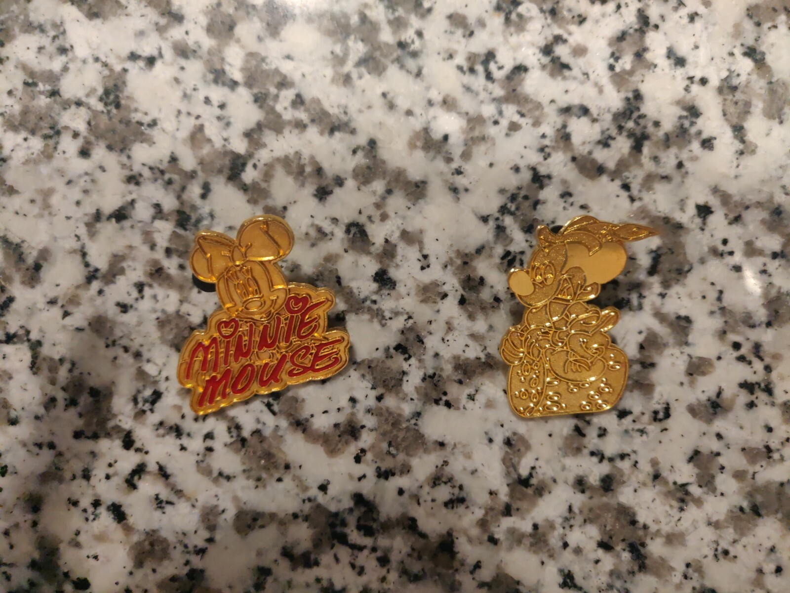 wdw GOLD pin CAST LANYARD Signatures MINNIE 04 / CHASER MICKEY Cork Hong Kong 08