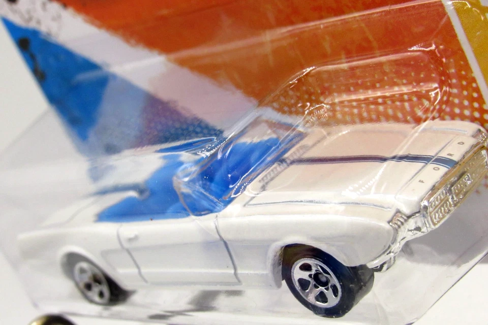 HOT WHEELS 2011 NEW MODELS SERIES 63 FORD MUSTANG II CONCEPT - Image 3 of 3