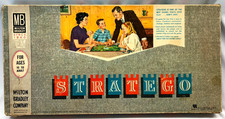 Vintage Stratego Board Game 4916 COMPLETE Milton Bradley 1961-1962