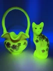 FENTON Glass Burmese Floral Sitting Cat & Matching Basket  Signed  Bill FENTON