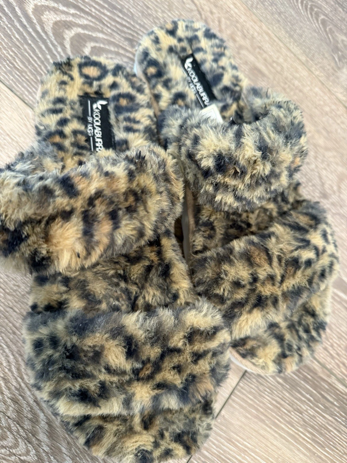 Sandali Koolaburra by UGG Slide modello leopardato ghepardo taglia 9