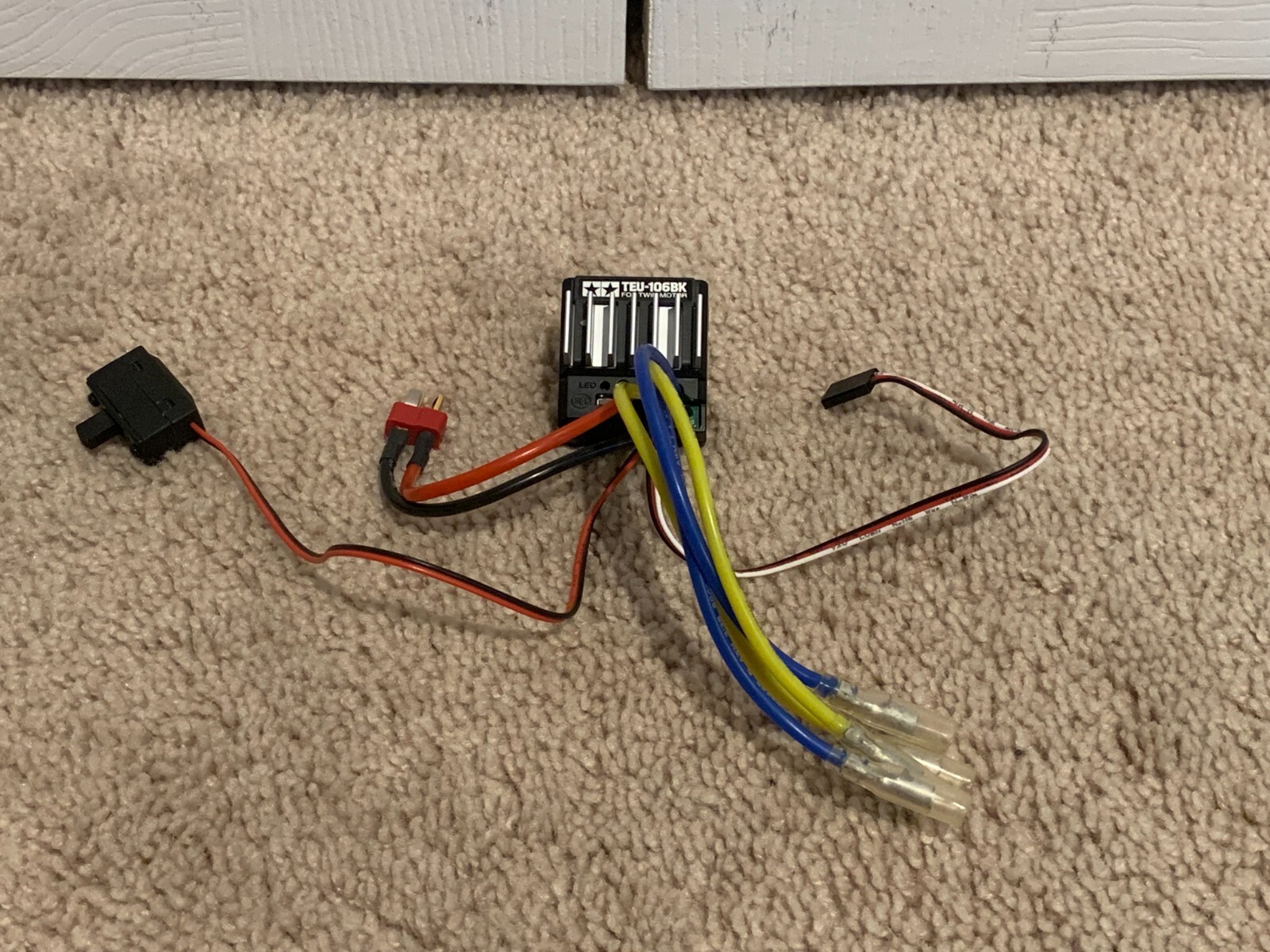 Picture 1 of 3