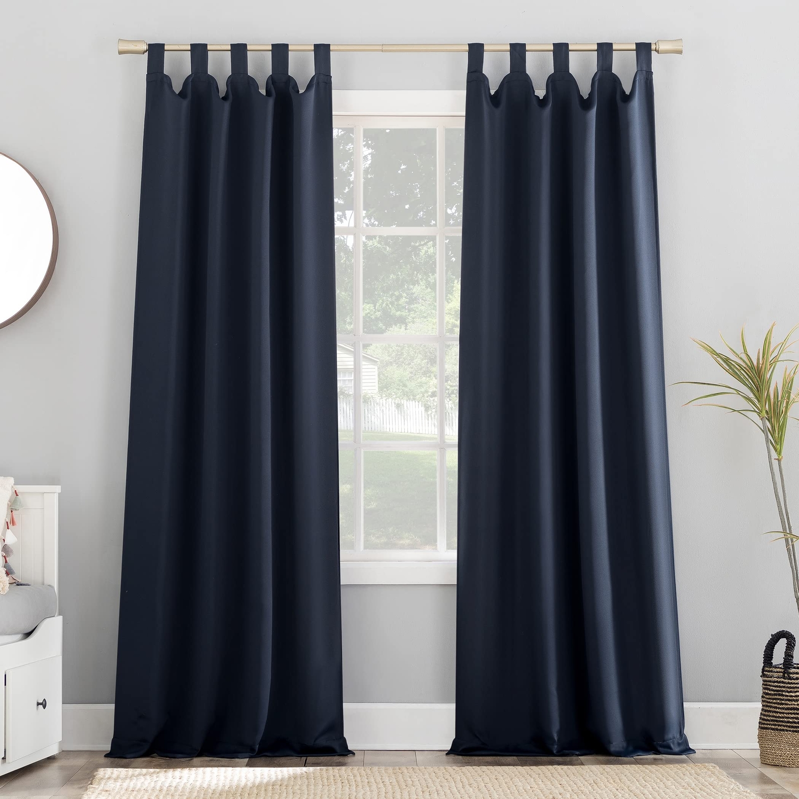 Sun Zero 56741 Easton Blackout Tab Top Curtain Panel 40