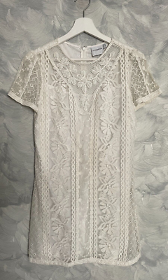 Stunning Asos Petite Design white ivory embellished lace dress 10 M 38 | eBay UK Stunning Asos Petite Design white ivory embellished lace dress 10 M 38 | eBay UK