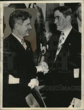 1938 Press Photo Gov La Follette Makes 3rd Party Bid, Meets Rubber Union Pres.
