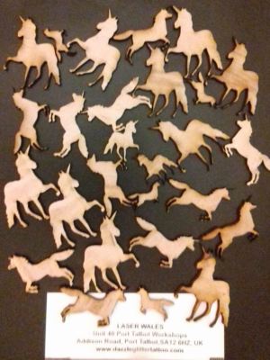 25 - 100 Einhorn Formen in Holz Weihnachtsgeschenk Basteln Hobby 1'' - 2''