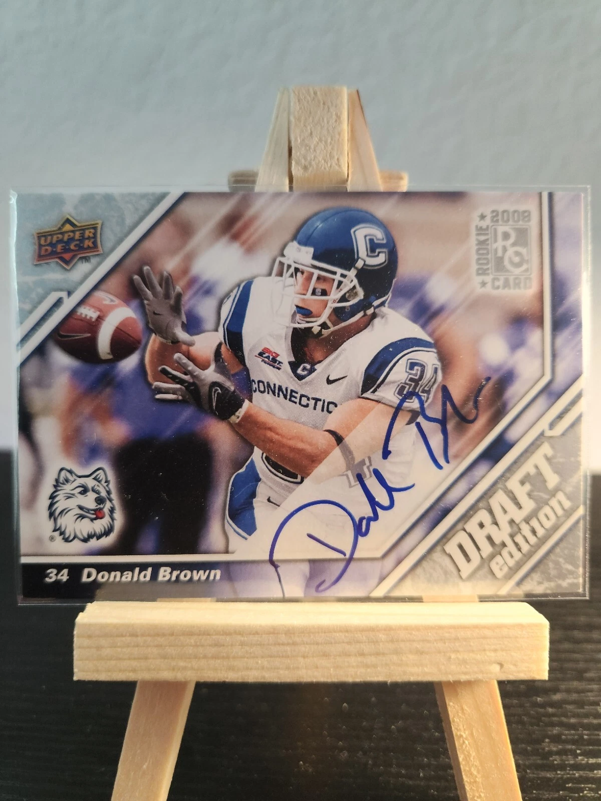 Donald Brown trading card