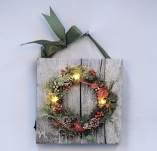 Holiday Wreath canvas with 3 LED Lights 6in x 6in