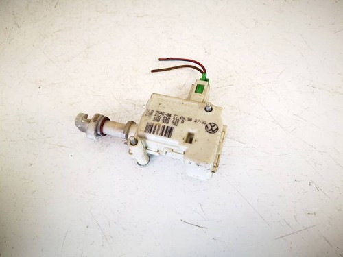 3b0959782 Stellmotor Microschalter, Heckklappe Heckklappenschloss DE2483304-47