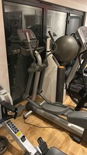 LIFE FITNESS X9i Cross Trainer Excellent Condition.