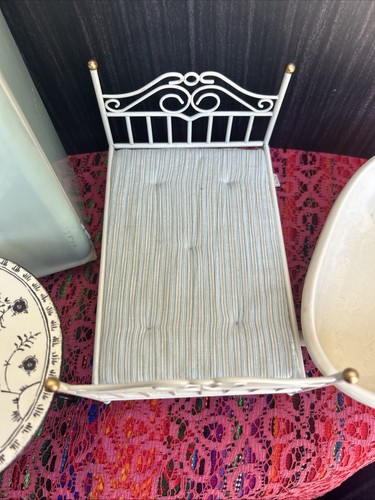 4 Lot Maileg Fridge Table Bathtub Bed Metal Light Blue Furniture Doll House - Picture 4 of 10
