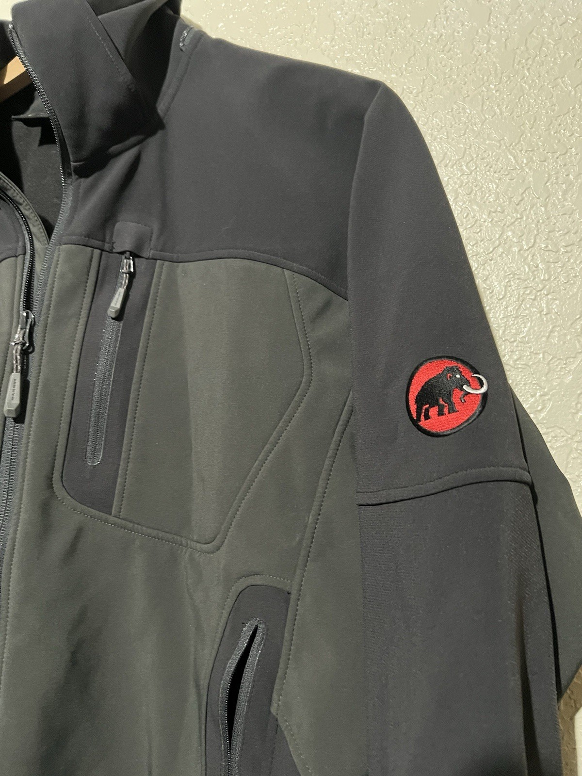 Mammut Zip Jacket Swiss Technology Softech Windst… - image 5