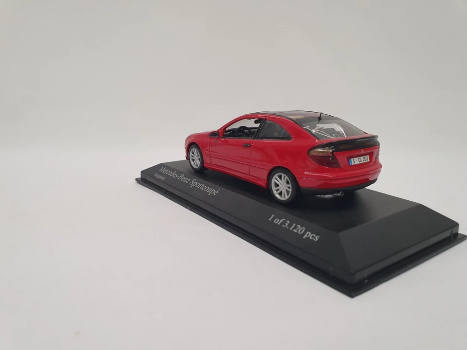 1/43 RARE MERCEDES-BENZ C-CLASS SPORT COUPE 2001 MINICHAMPS NO SCHUCO - Image 3 of 4