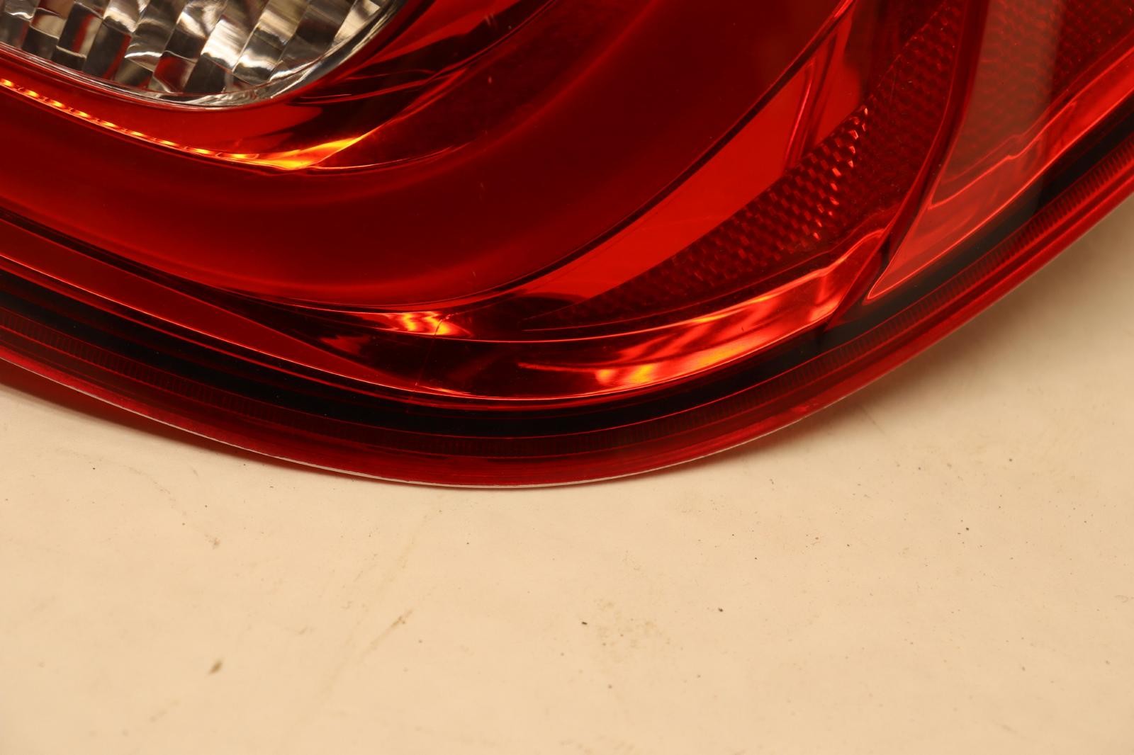 2014-2020 MASERATI QUATTROPORTE REAR RIGHT PASSENGER QUARTER TAIL LIGHT LAMP OEM