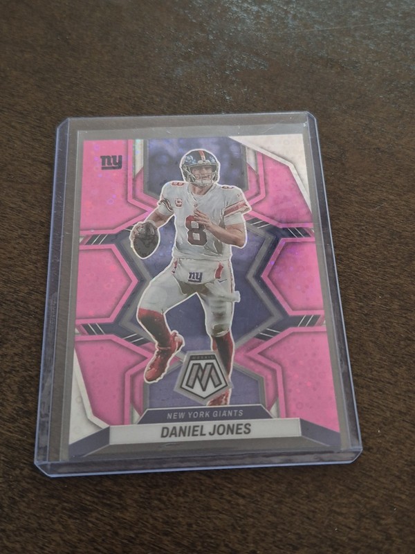 2022 Panini Mosaic Daniel Jones #145 No Huddle Pink Mosaic Prizm 20/20