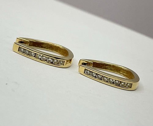 ORECCHINI IN ORO GIALLO 14K CON DIAMANTI TRAFORATI - 8 IN CIASCUNO (J1514) - Foto 13 di 15
