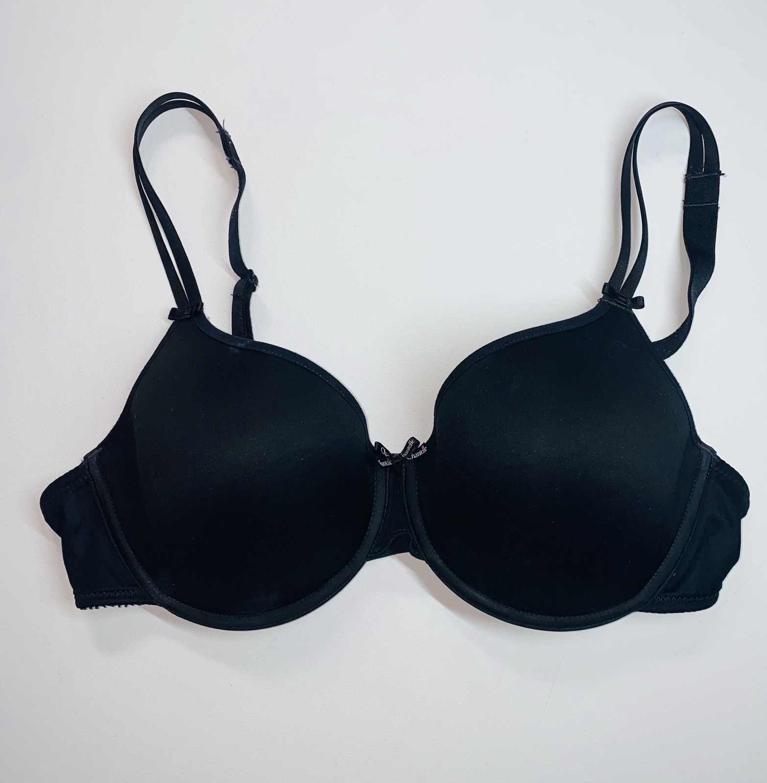 Chantelle 34D Basic Invisible Smooth Custom Fit B… - image 5