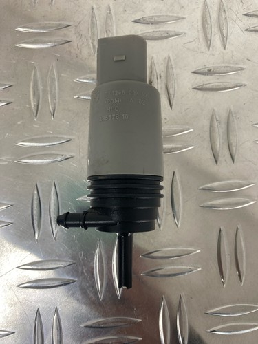 Waschwasserpumpe Wischwasserpumpe BMW 3er Coupe E92 7 302 589/ 6 934 159