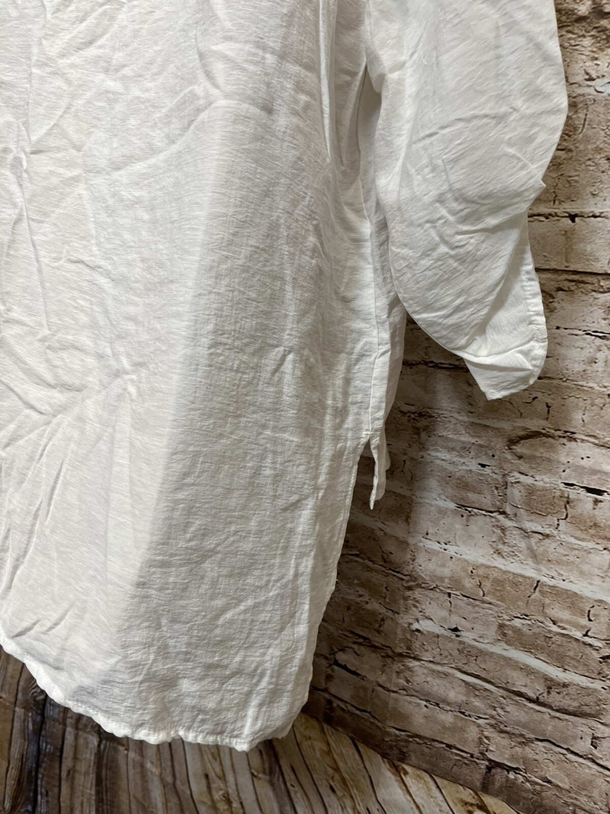 Chicos White Lightweight Button Front Artistic As… - image 5