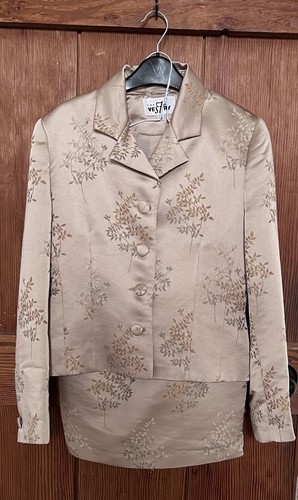 The Vestry - Special occasion bronze/gold floral skirt suit size 10 - Picture 3 of 8