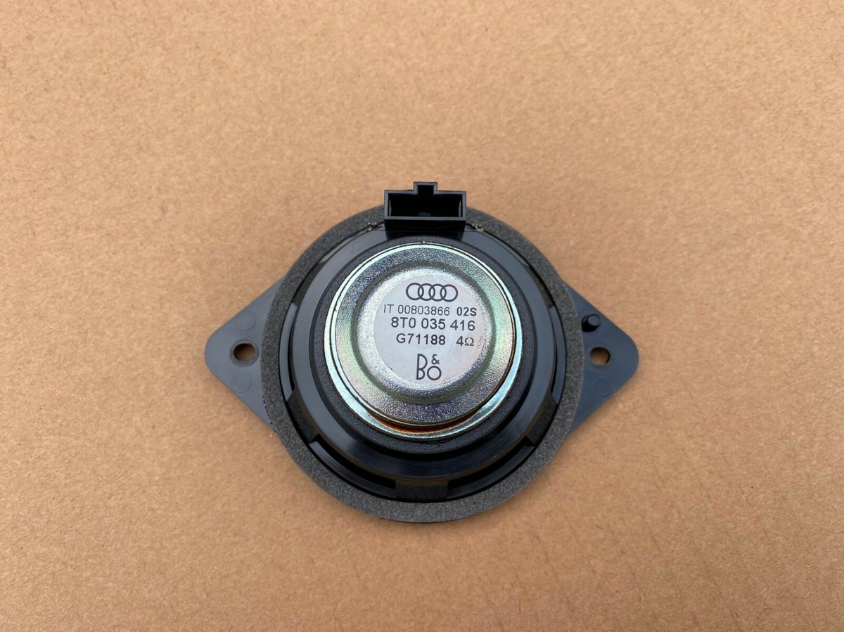 アウディ純正カーボンドアパネル A4B8(8K) アウディ純正カーボン