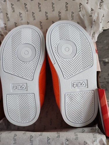 New in Box FILA Infant/toddler Sz 7, Impress LL Low Sneakers Bright Orange - Picture 5 of 15