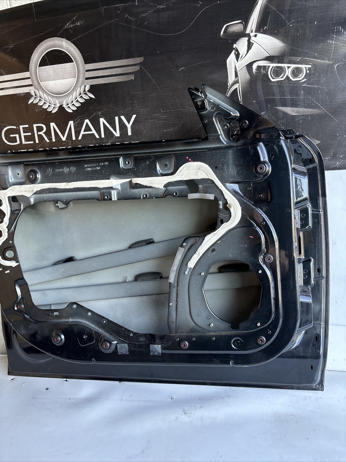 2014 - 2022 Maserati Ghibli Door Front Left LH Side Shell  M157 OEM  No Shipping