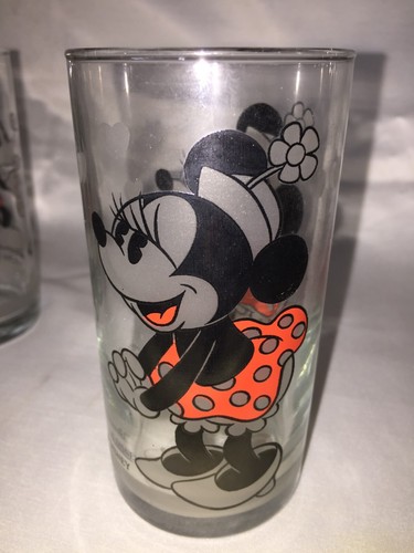 wussuchen nutella-THE FLASH DC Comic-ASTERIX 1995-LOONEY TUNES-Vasos de colección - Imagen 8 de 8