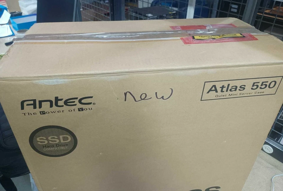 Antec atlas 550 quiet mini server casing - Image 2 of 2