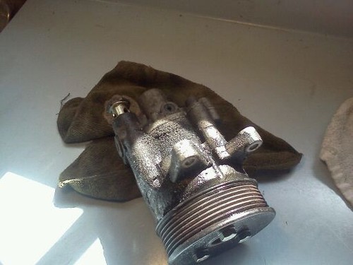 BMW E38 7 Series 750IL 1994-2001 Oil Pump #31 - Picture 2 of 2