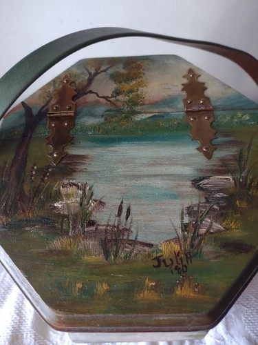 Vintage Wooden Hand Painted Cottage Mountains Octagonal Box Tote Purse Juka 80 - Picture 4 of 12
