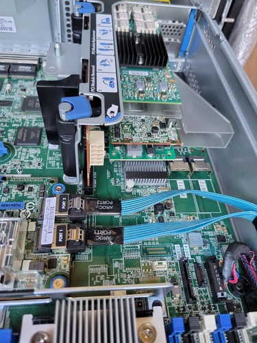 HPE ProLiant DL380 Gen9 8SFF Intel Xeon E5-2620 v4 2.10GHz/16GB/ H240AR Raid - Picture 10 of 10