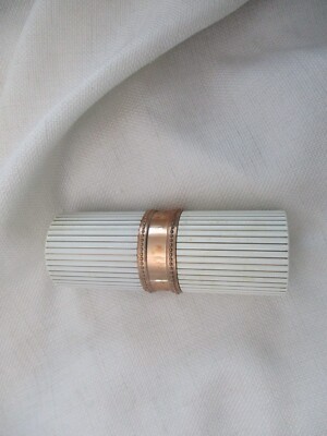 Vintage Nina Ricci  Parfum empty  Bottle 5'' 2oz looks like lipstick case
