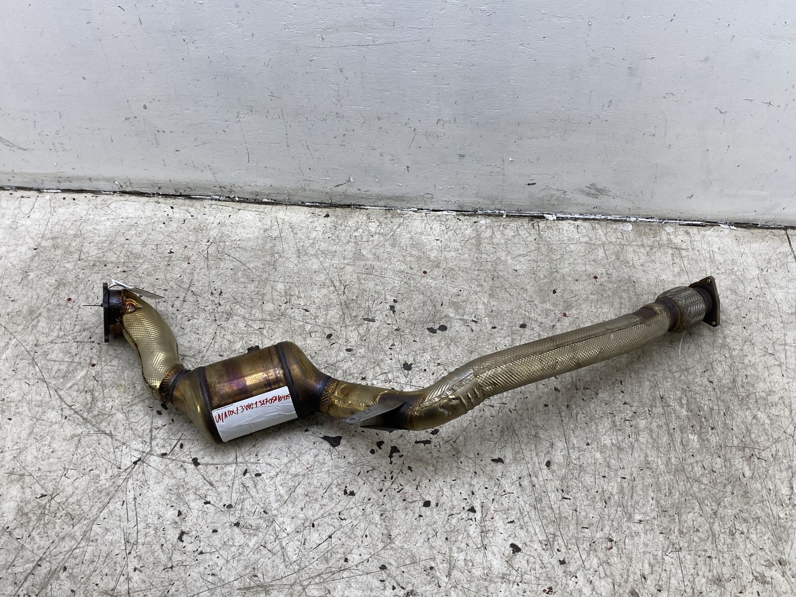 2013-2019 BENTLEY FLYING SPUR RECERTIFIED 4.0L EXHAUST CATALYTIC CONVERTER PIPE