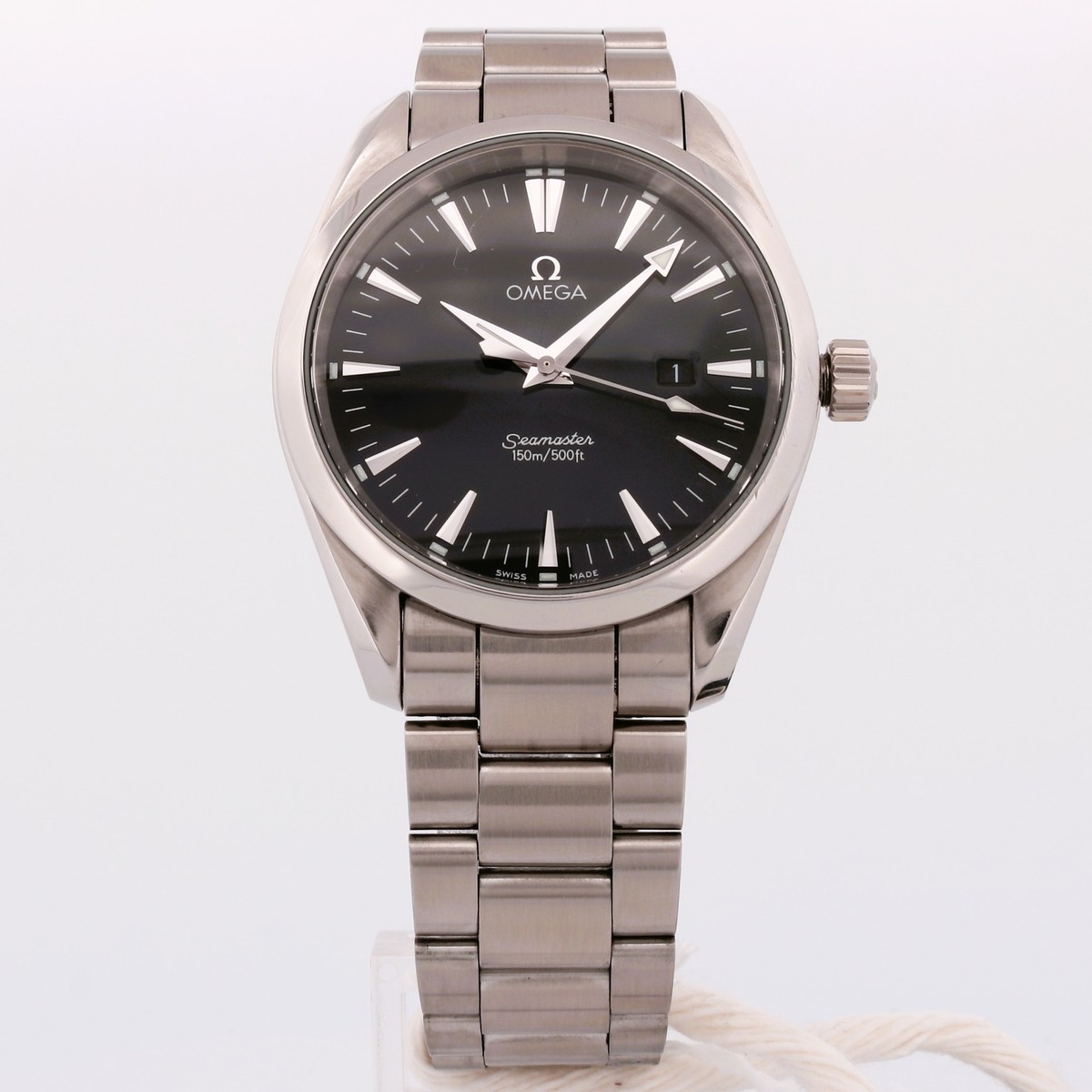 omega aqua terra quartz 39mm