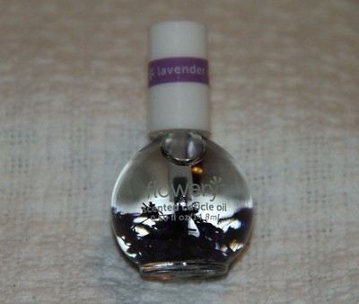Flowery Cuticle Oil Lavender Scented Full Size 0 5 Oz Nail Hand Care New Nwob Ebay