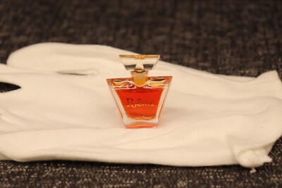 Vintage Lancome Paris Poeme Eau De Parfum Spray For Women  .14 oz 4 ml