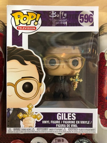 Buffy The Vampire Slayer Giles Funko Pop #596 vinilo abovedado. + Velas y botones - Imagen 5 de 10