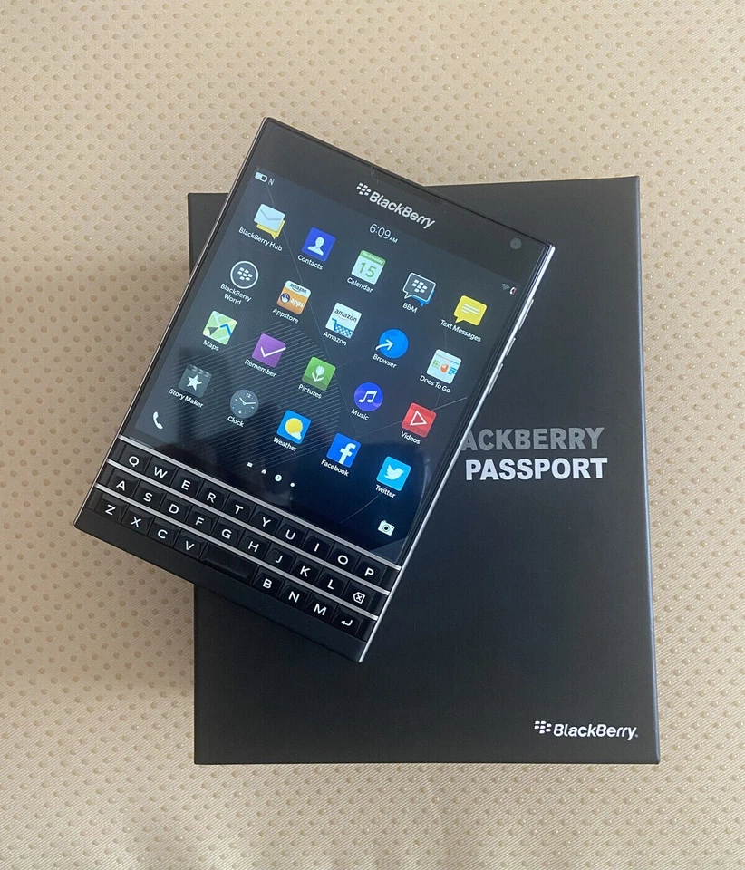 BlackBerry Passport Q30 (SQW100-1) 32GB+3GB 4G Unlocked Smartphone New Sealed - Image 4 of 4