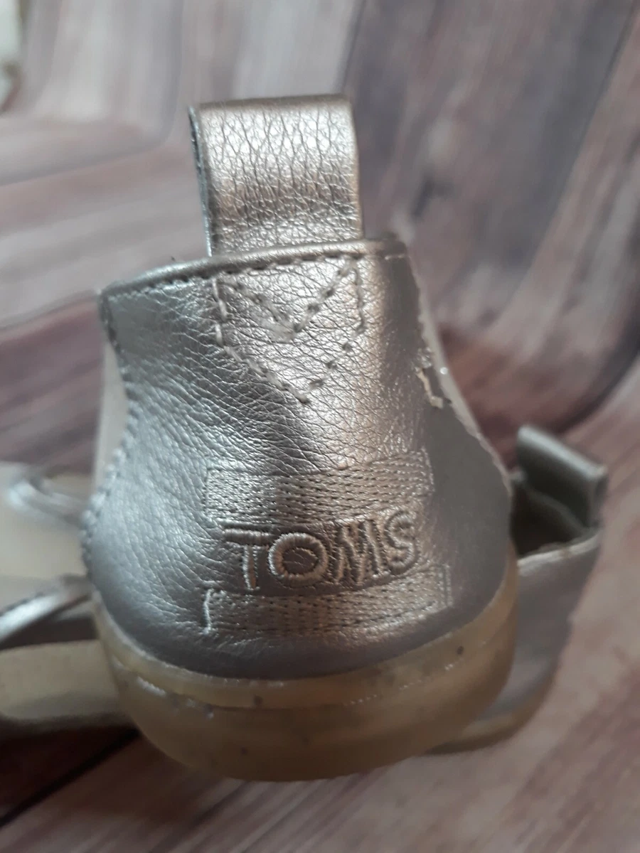 Toms cinderella deals glass slipper