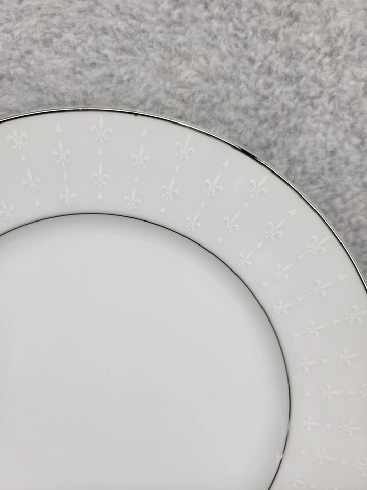 Set of 4 Vintage Sango Arles 3630 Salad Plate White Etched Design Silver Trim 8" - Image 3 of 4