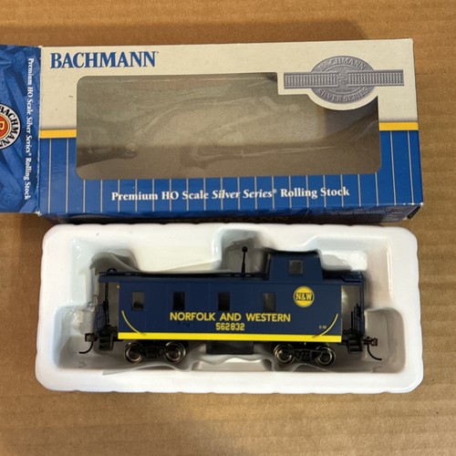 Bachmann HO Scale Streamlined Caboose - Norfolk Western #562832 - 14003 NIB - Picture 1 of 11