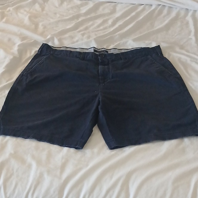 Tommy Hilfiger Men's Navy Blue Chino Shorts Flat Front Pockets Summer