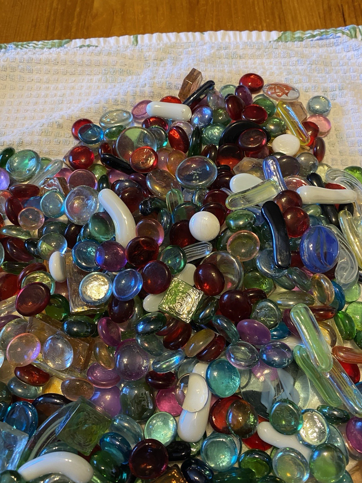 Large Lot Glass Stones Smooth Aquarium Vase Decor Pebbles Size - 600 Pieces