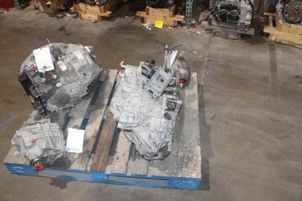 Used Automatic Transmission Assembly fits: 2013 Nissan Juke AT CVT AWD Grade A - Изображение 2 из 4