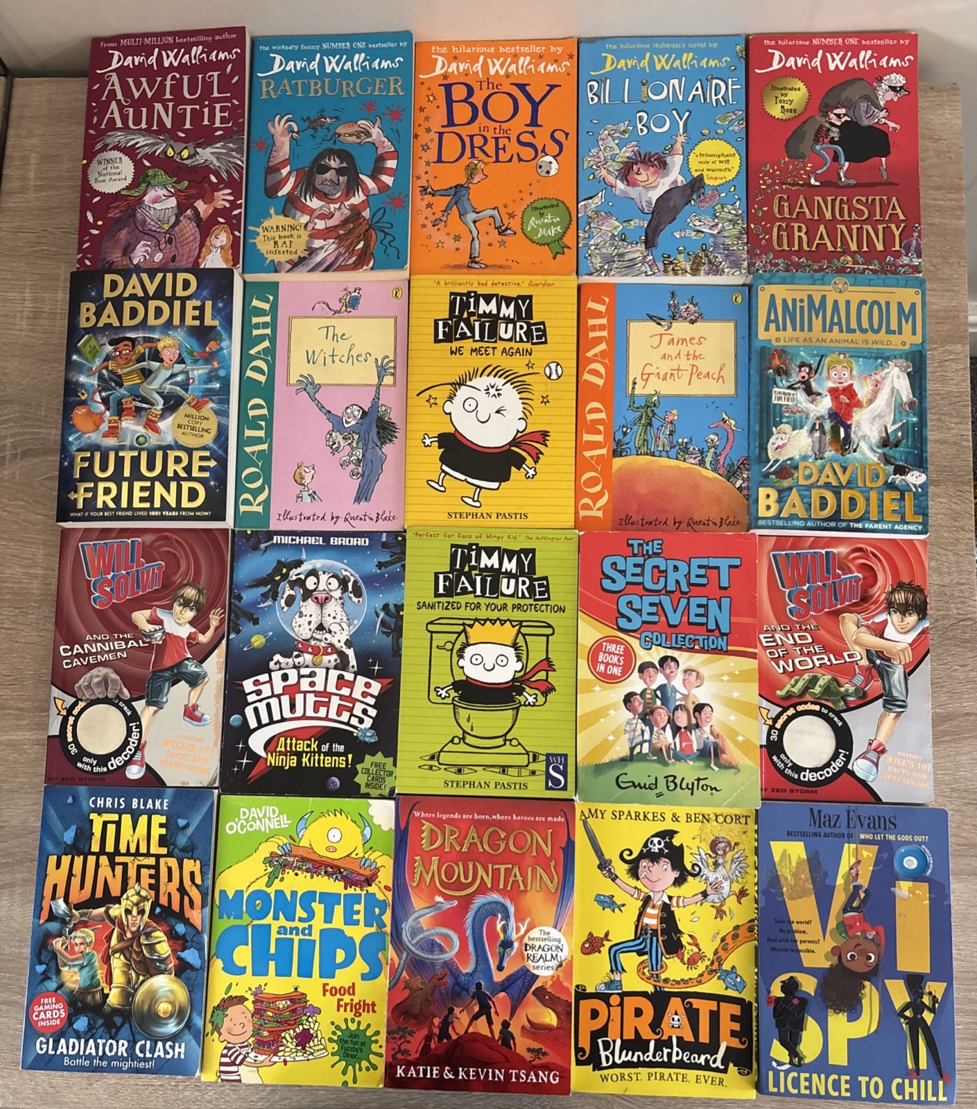 CHILDRENS / KIDS BOOK BUNDLE X 20 - DAVID WALLIAMS ROALD DAHL & MORE - JOB LOT