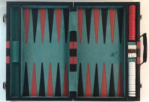 Vintage BACKGAMMON Black W/ Red Stripes Briefcase Green Felt Red White Tiles - Picture 2 of 12