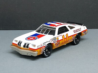 Nascar Legends Cale Yarborough 1978 Olds Cutlass Limited