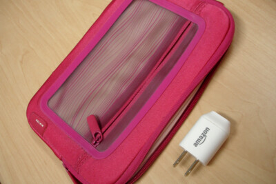 Belkin E-Reader Kindle Neoprene Case HOT PINK 8.5'' x 5.5'' PLUS Amazon AC Adapter